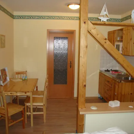 Апартаменти Haus Vaterland Sellin *